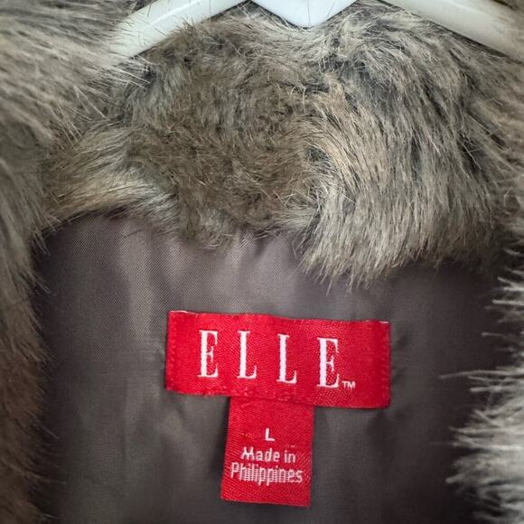 Elle Faux Fur Vest in Gray Size Large Boho Statement Festival Style - Picture 4 of 5